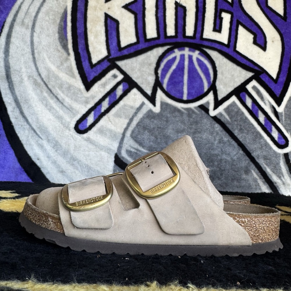 Size 41/W10/M8 - Birkenstock Arizona Big Buckle Sandcastle Nubuck Regular
